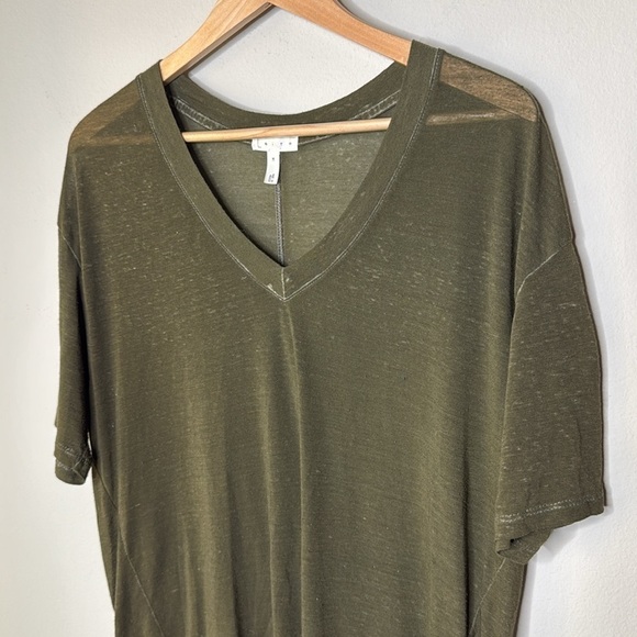 Leith Nordstrom Oversized Short Sleeve V-Neck Tee Shirt in Olive Size Medium - Picture 2 of 7